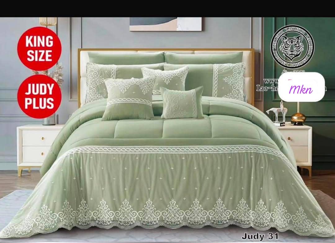 7+1pcs lace comforter